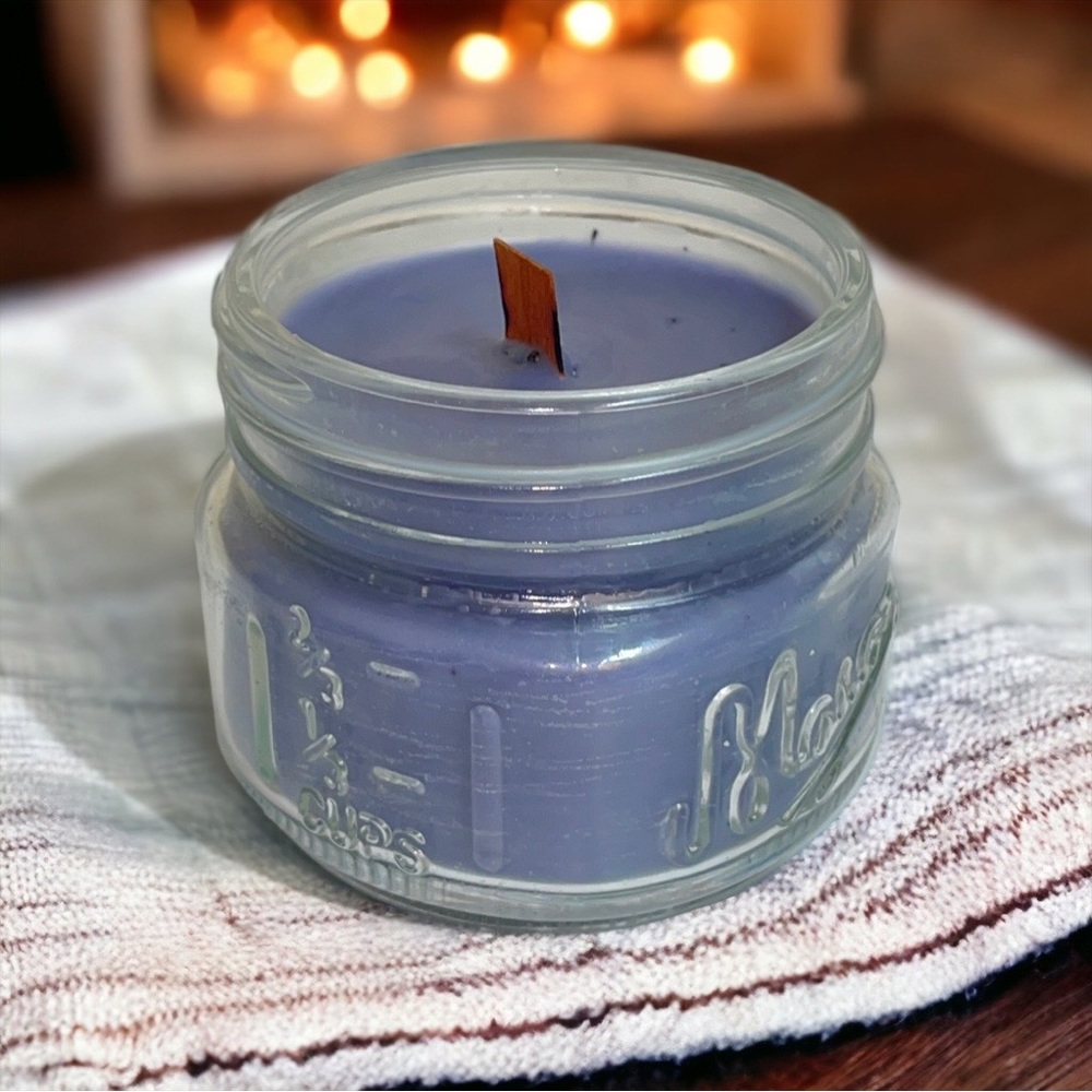 New! ☆ Handmade 4oz. Crackling Wick Candle • Moonman Cologne